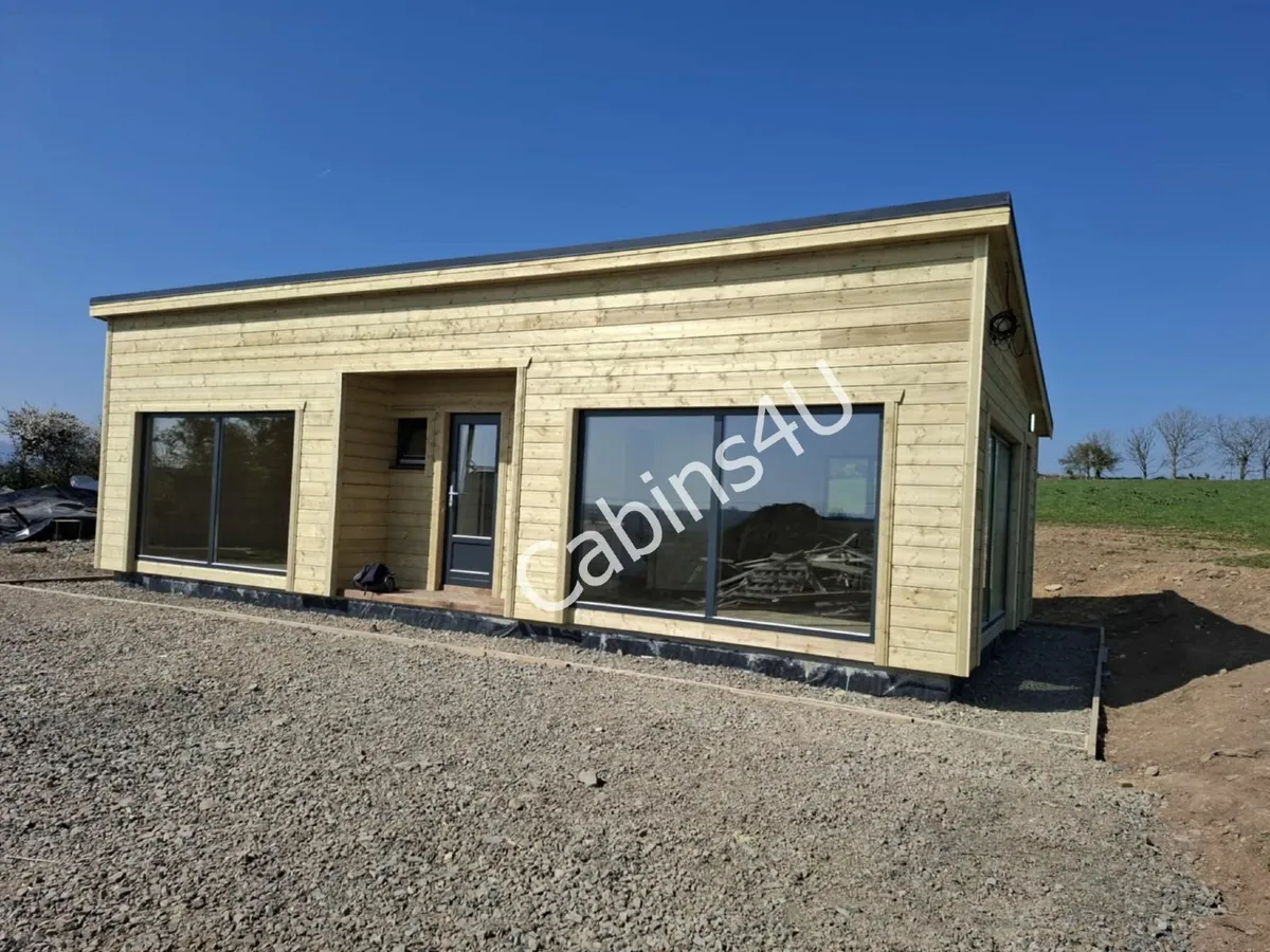 2 bedroom log cabin - Image 1