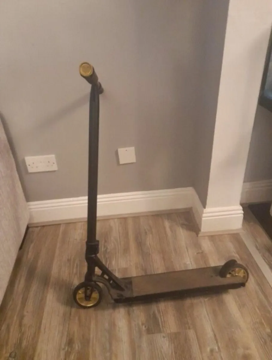 Scooter - Image 3