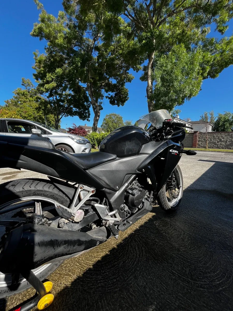 Honda CBR 250R - Image 3