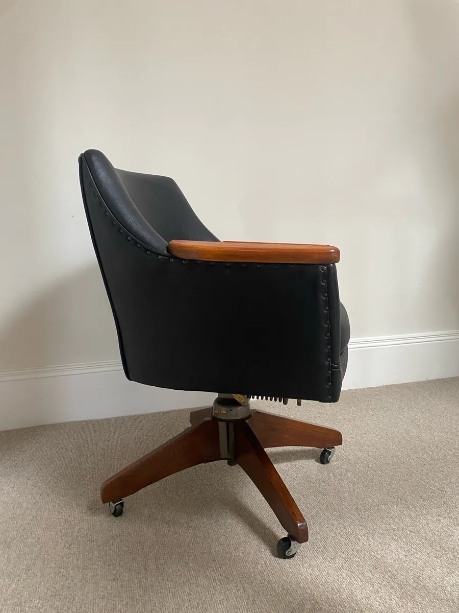 Quirky Antique Chair - Image 2