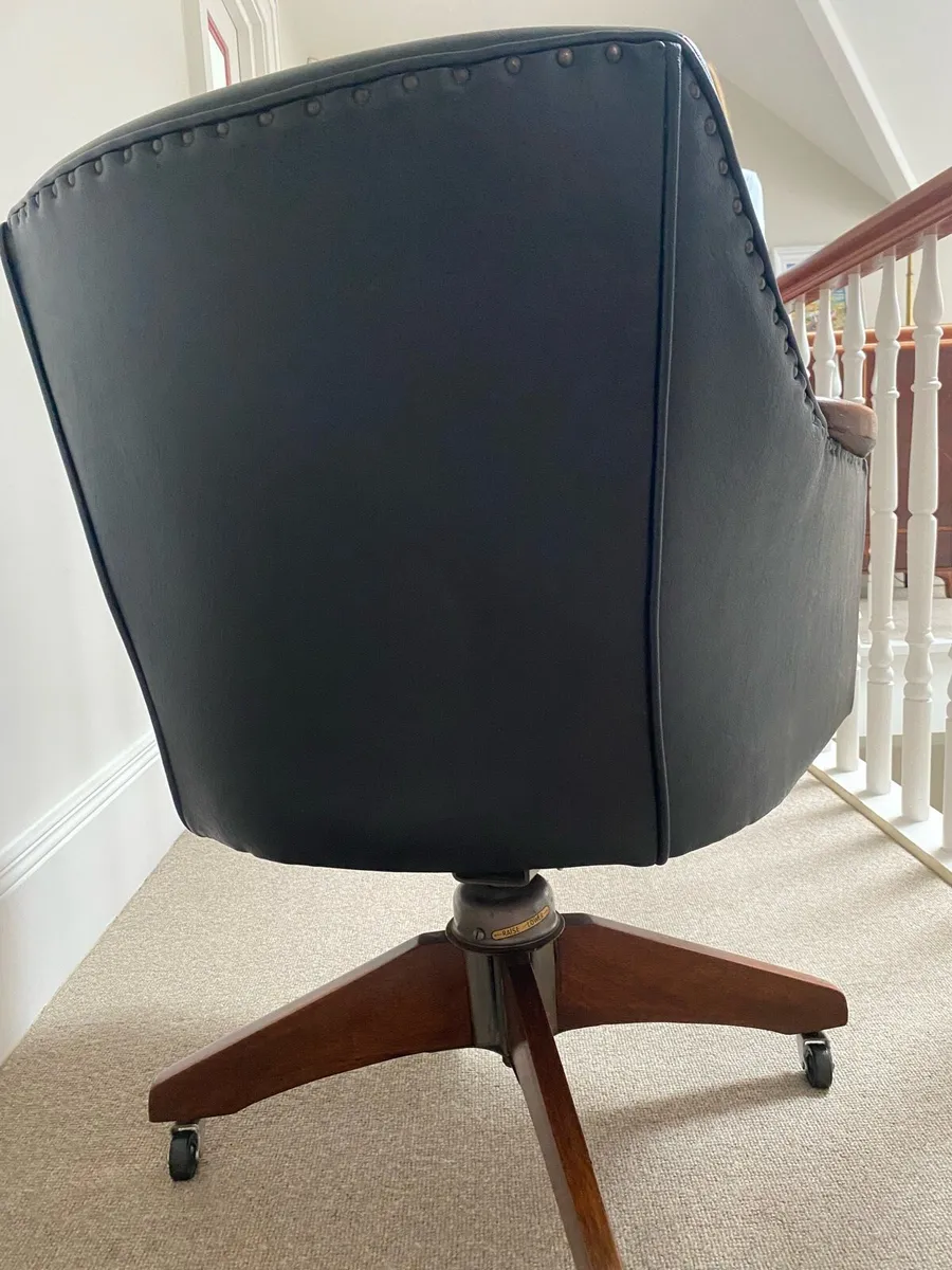 Quirky Antique Chair - Image 3