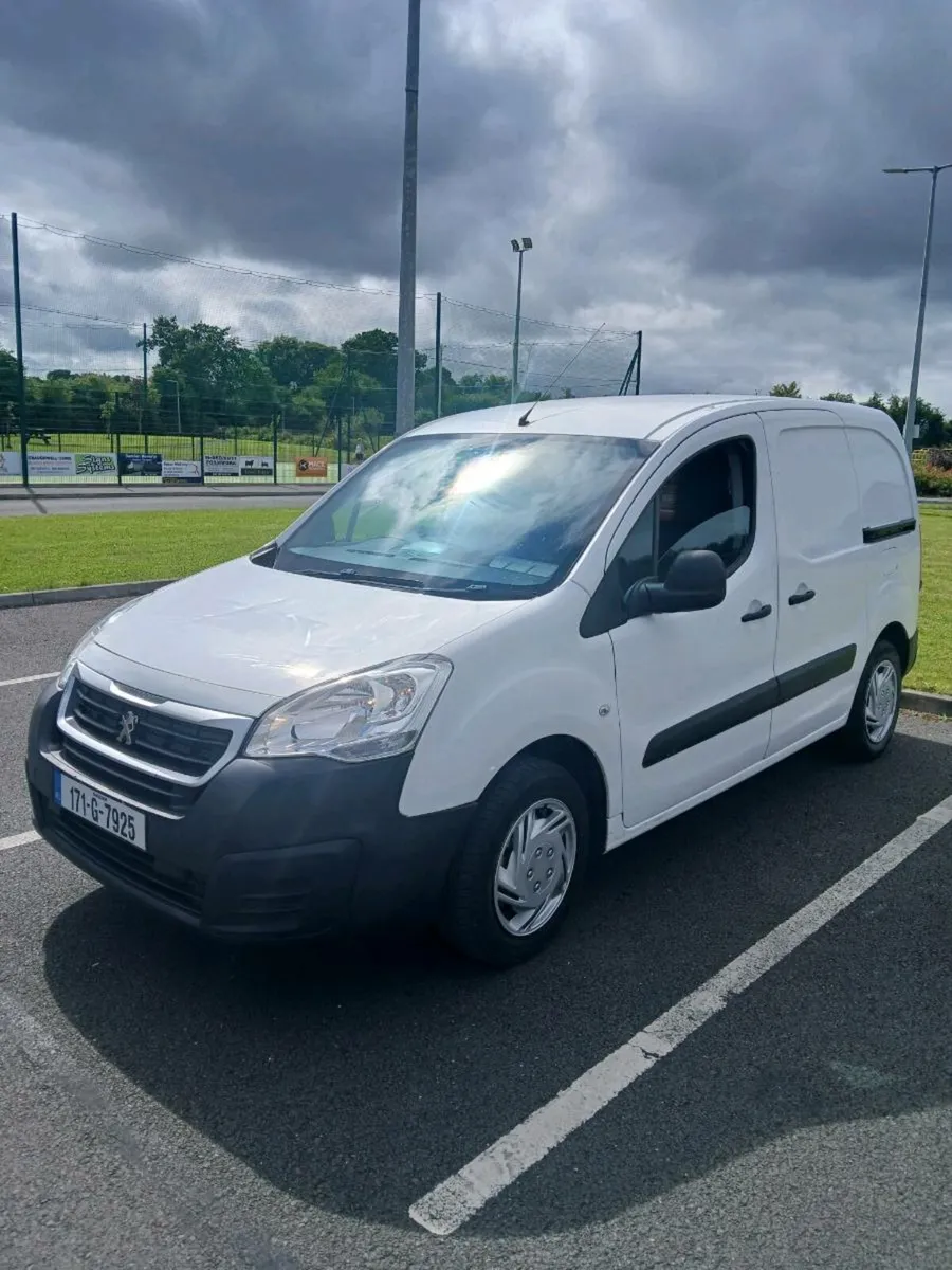 2017 Peugeot Partner 1.6 Hdi (New Doe & Taxed) - Image 3