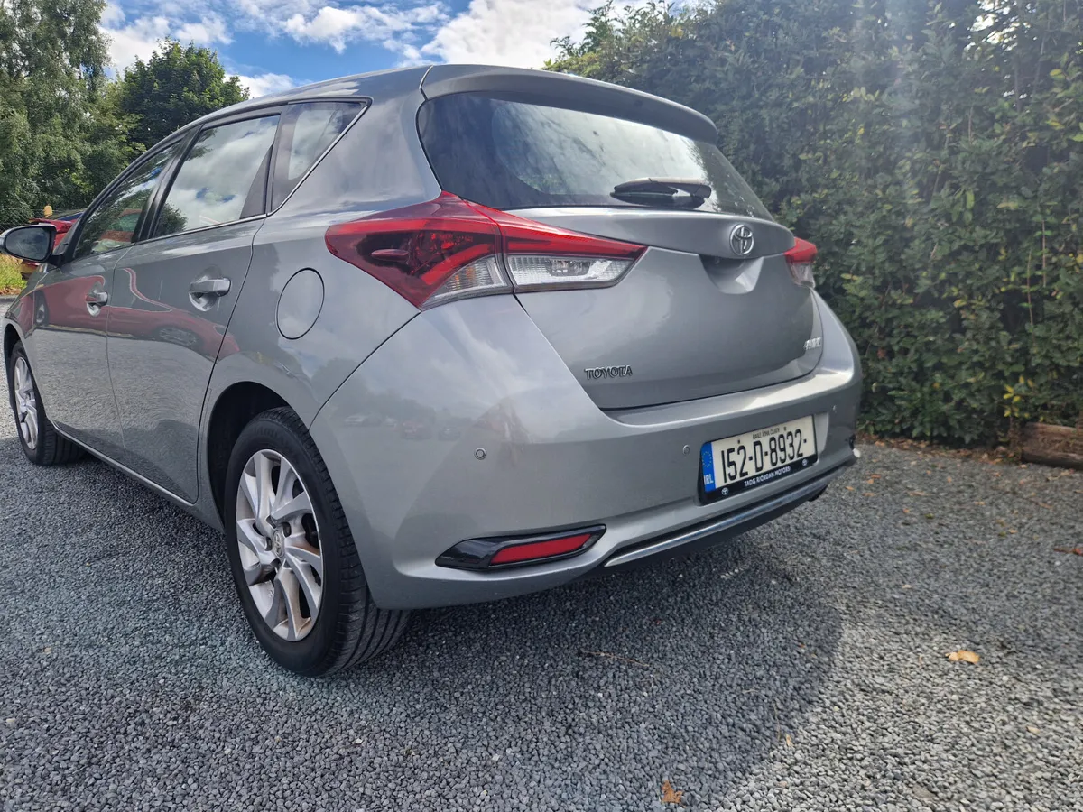 Toyota Auris SOL 1.2 PETROL 2015 - Image 3