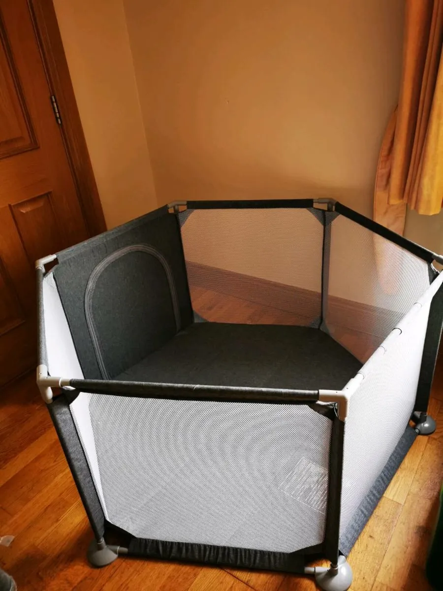 Playpen