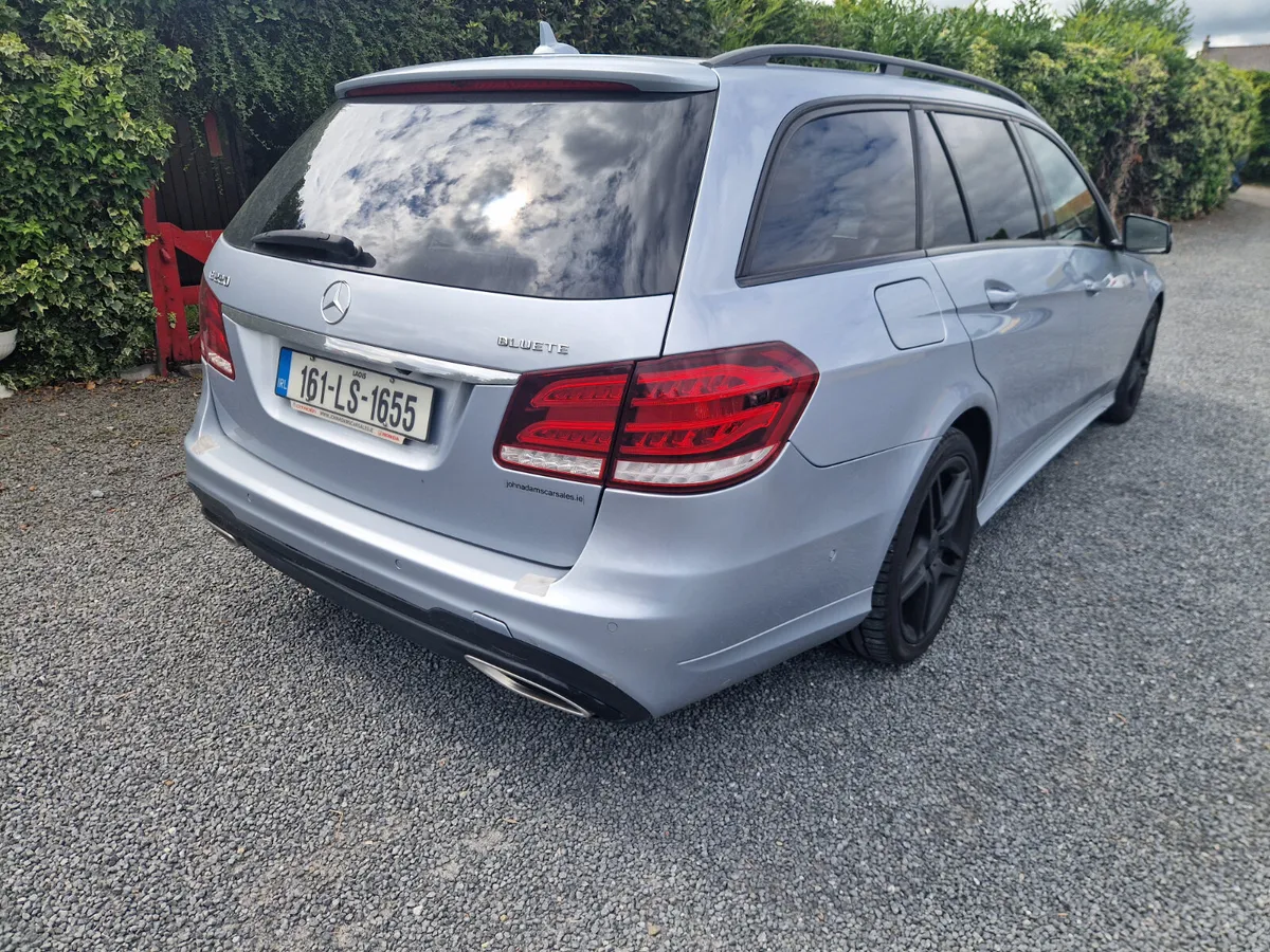 Mercedes-Benz E-Class 2016 - Image 3