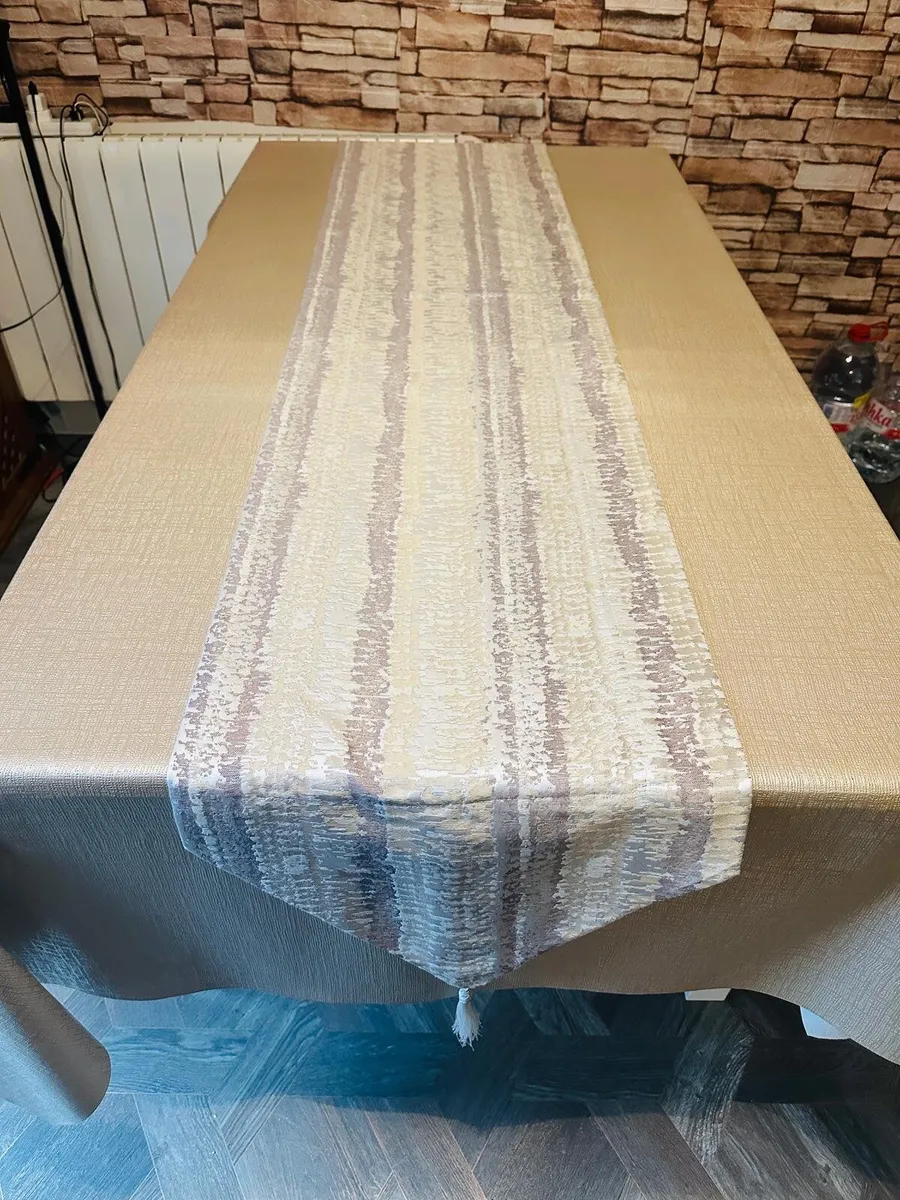 Handmade table runner - Image 1