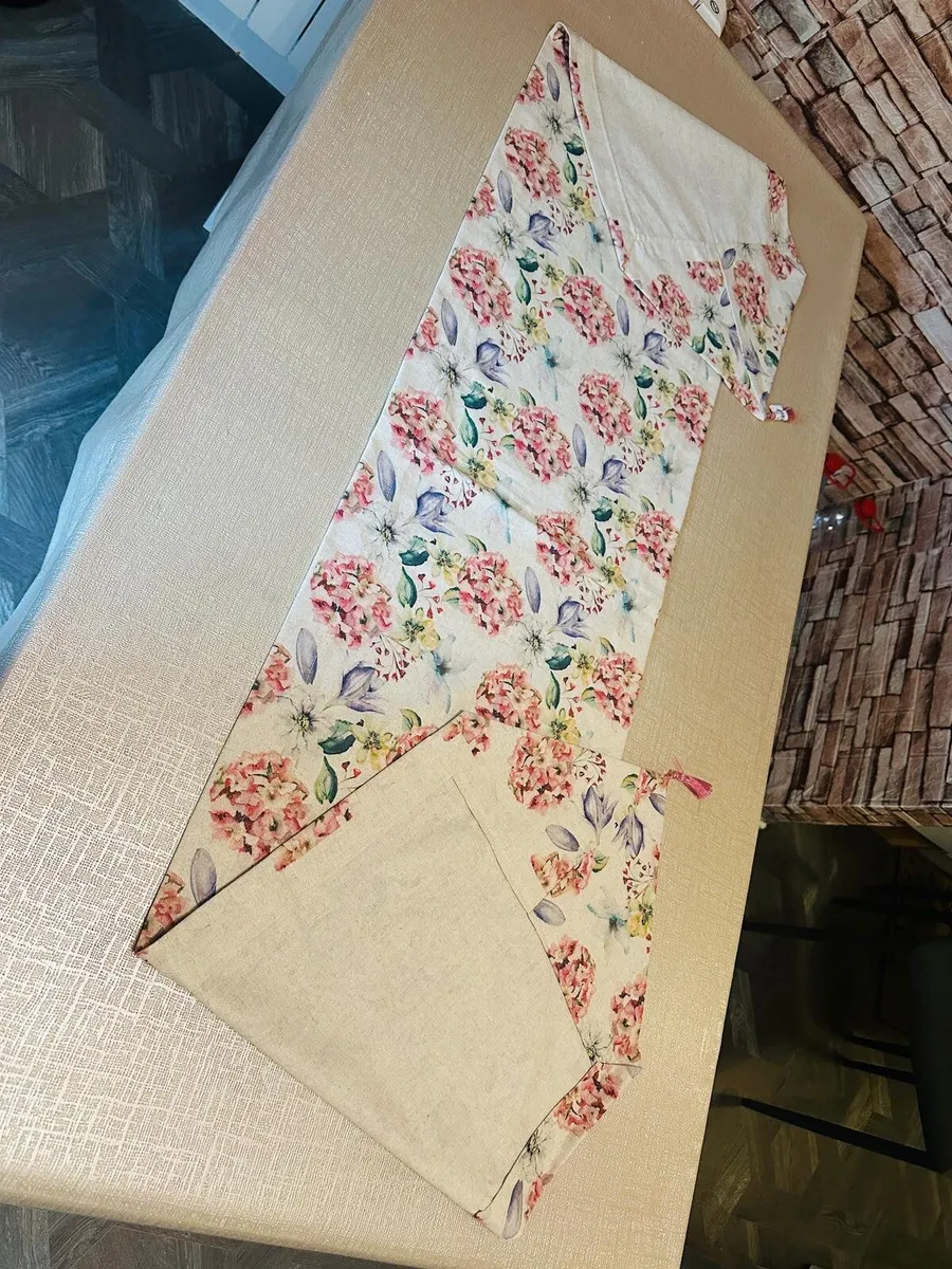Handmade table runner - Image 4