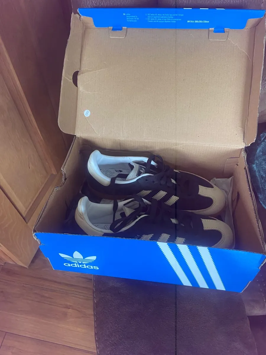 Runners - Image 1