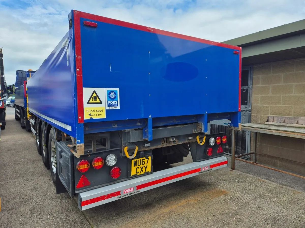 2017 MTE Tri axle 22ft Drawbar trailer - Image 4