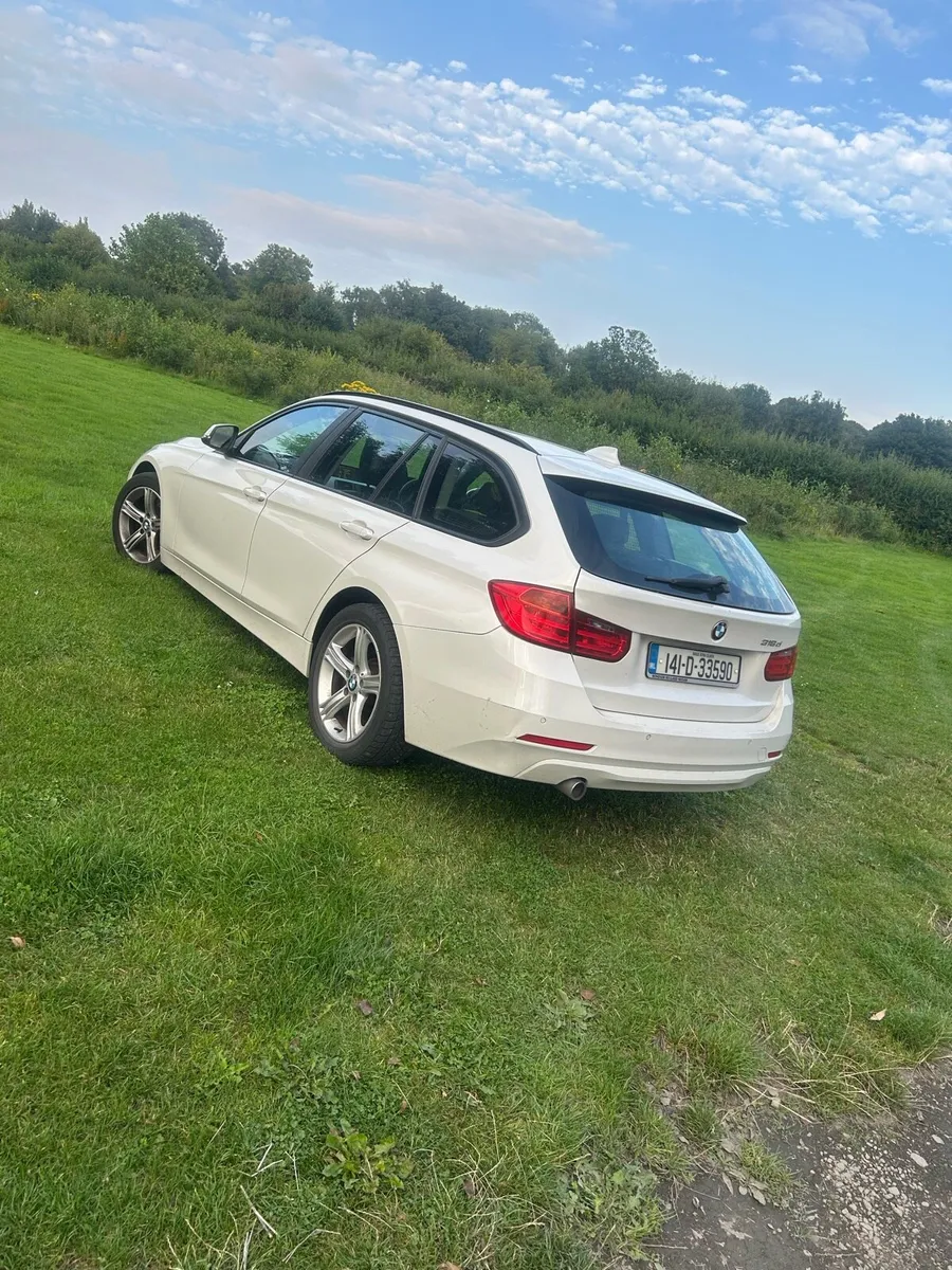 Car - Image 2