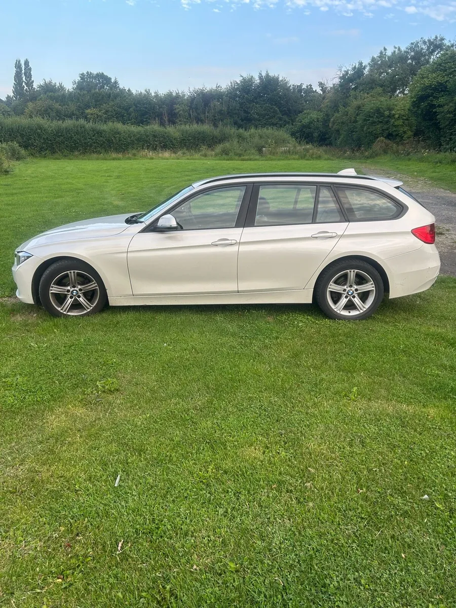 Car - Image 3