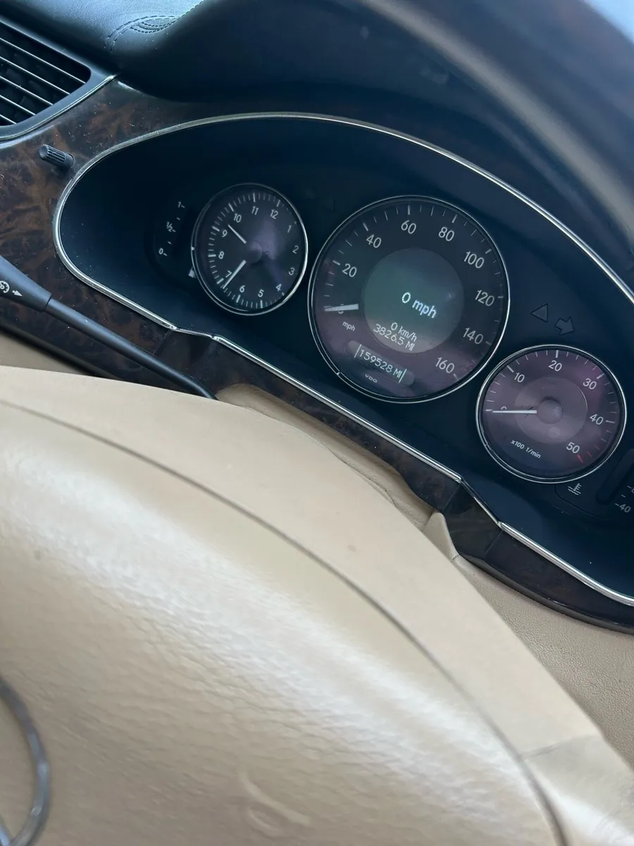 Mercedes - Image 4