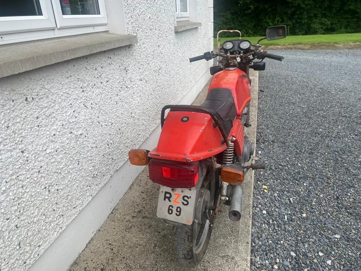 Suzuki Gsx 250 - Image 4
