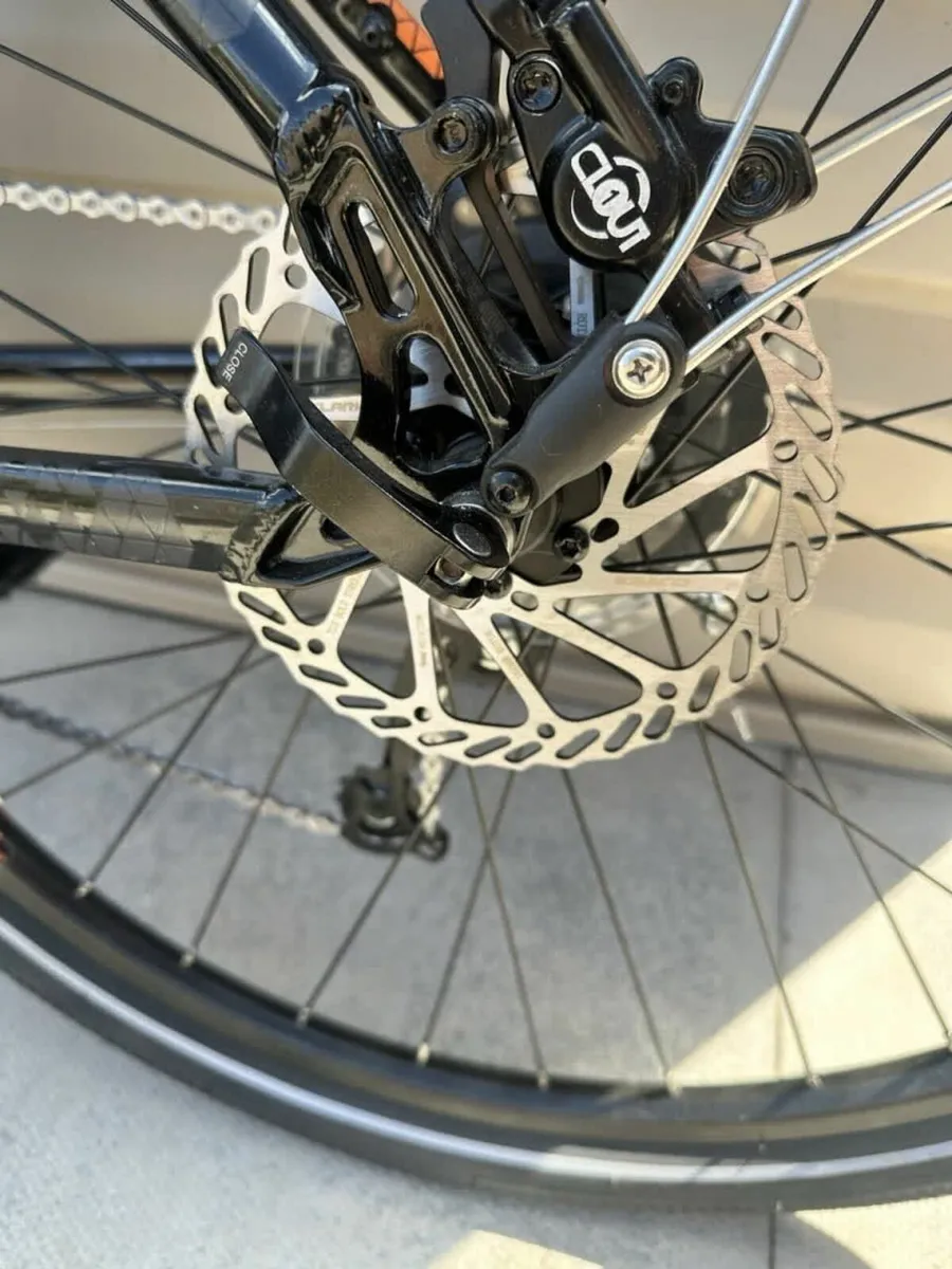 Hybrid Bike - Image 3