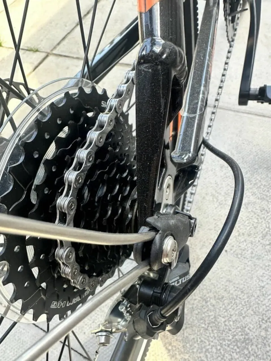 Hybrid Bike - Image 4