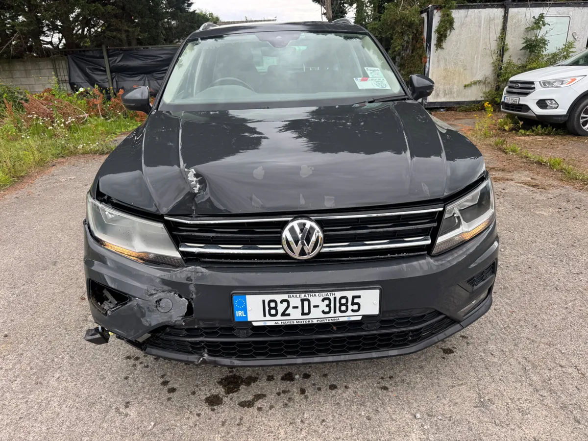 2018 Volkswagen Tiguan - Image 2