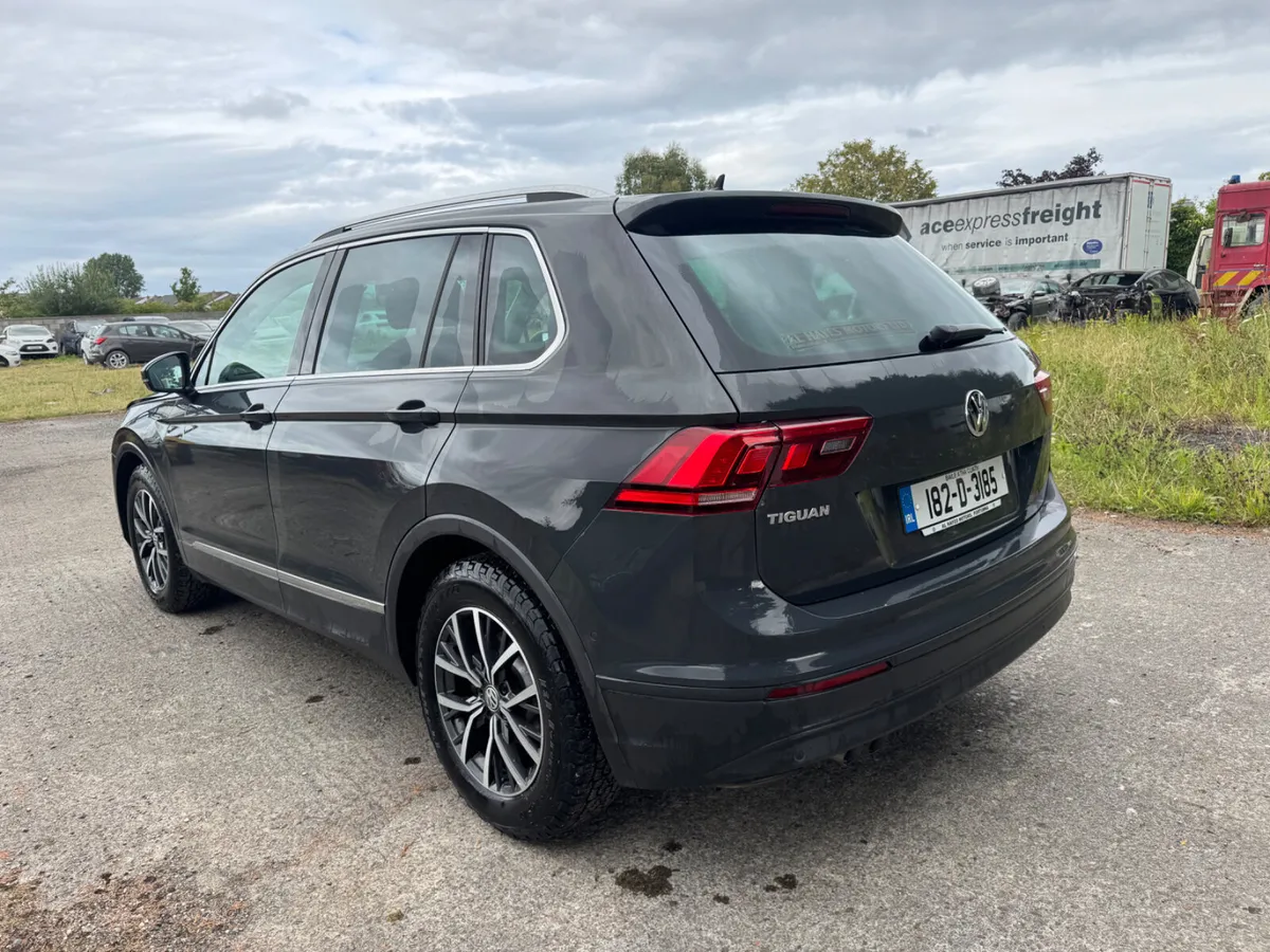 2018 Volkswagen Tiguan - Image 4