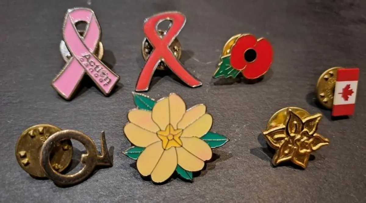 8 Pins - Image 1
