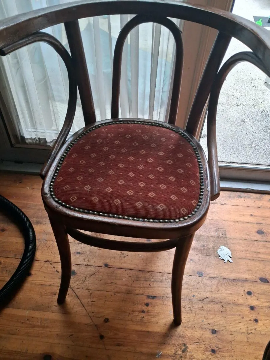 Contents of home bar - Image 4