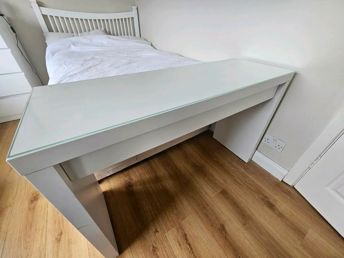Dressing Table - Image 4
