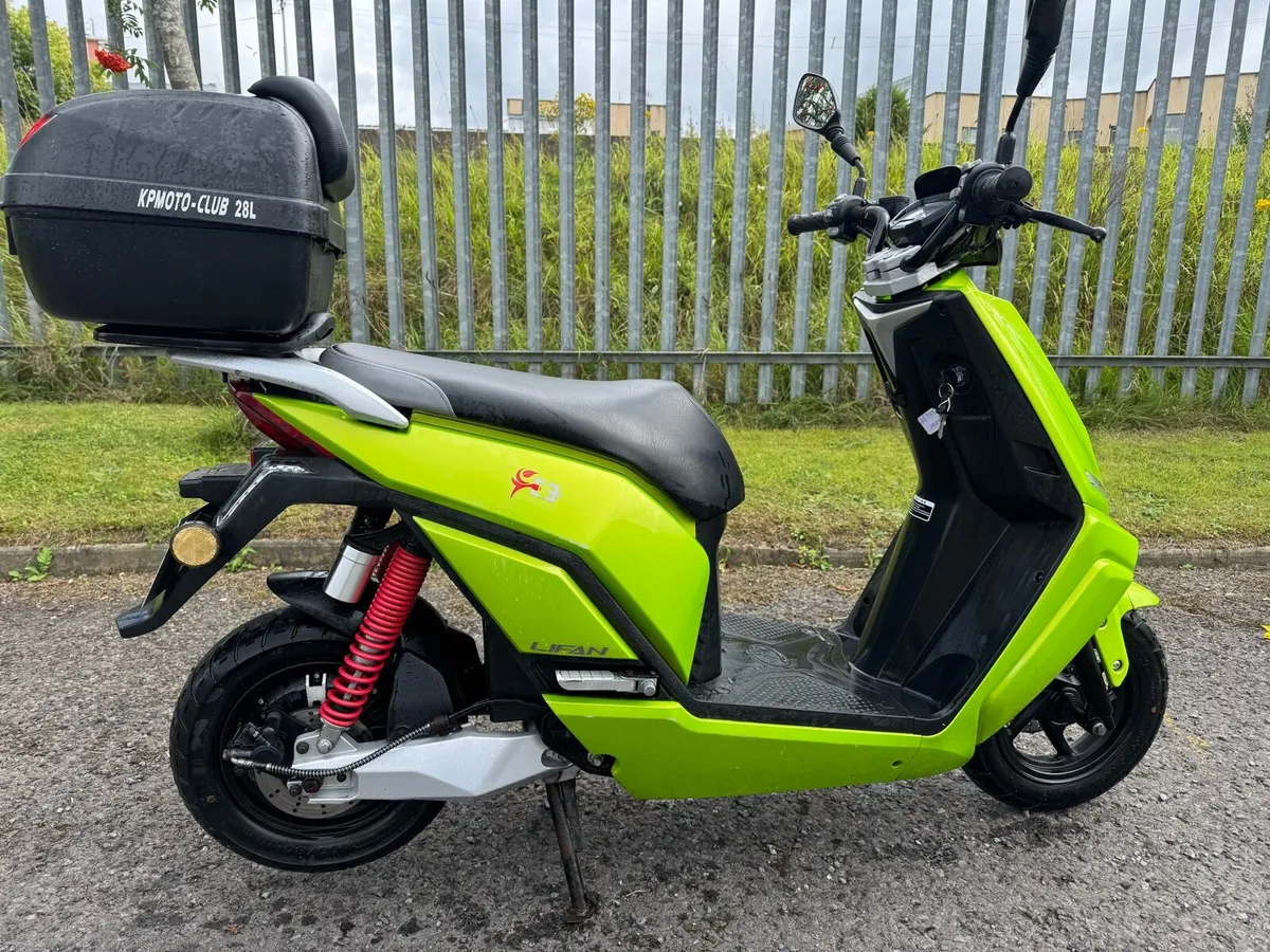 Lifan E3 Lux 49cc Electric with Bosch motor - Image 3