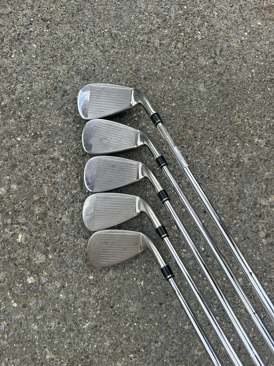 Left handed irons - Image 1