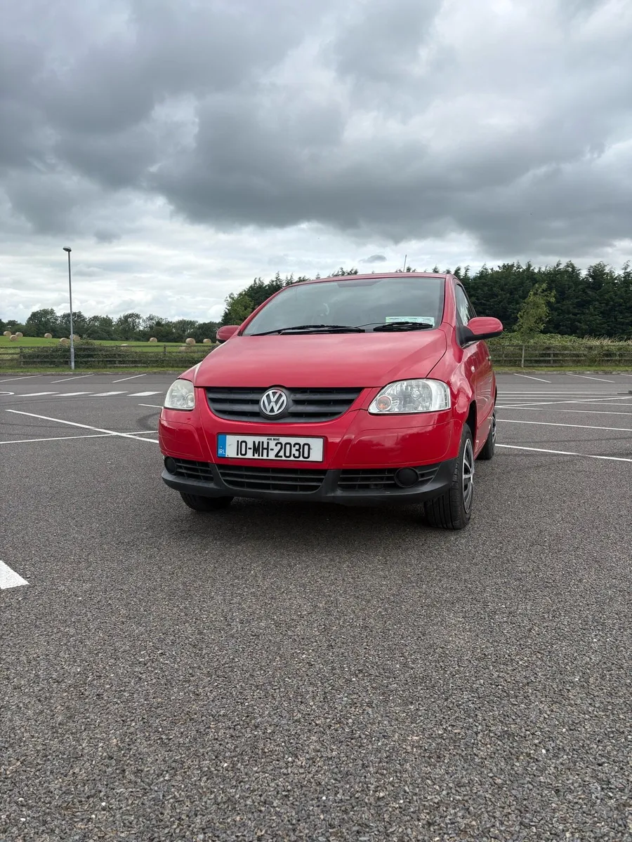 2010 VW Fox - Image 2