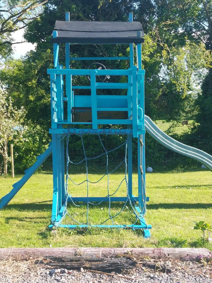 Playhouse - Image 1