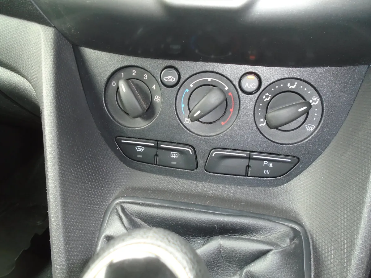 FordTransit Connect,One Owner,Total Price 14750 - Image 4