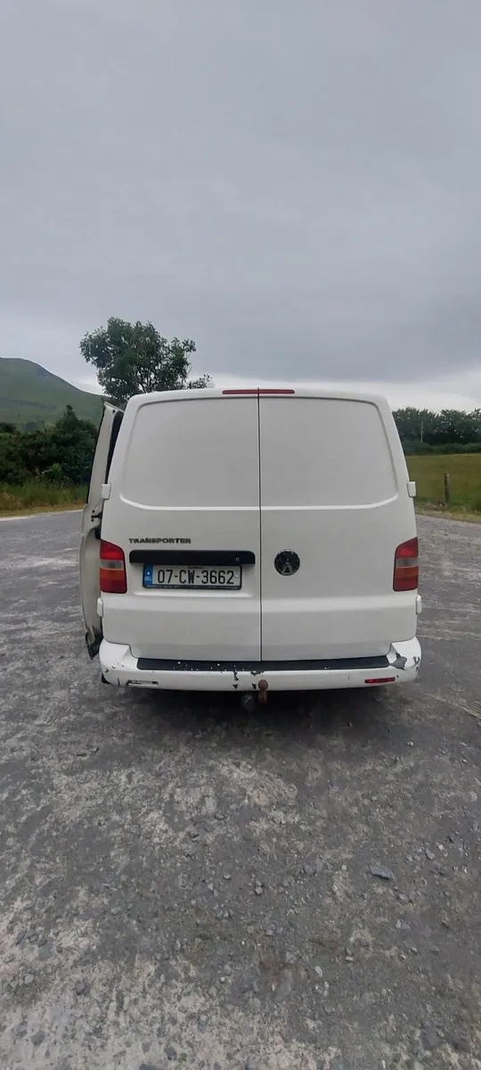 Vw T5 camper - Image 3