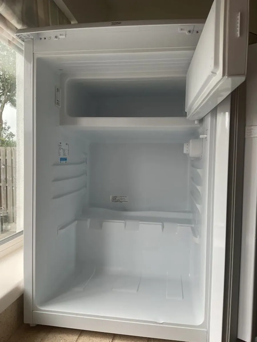 Table Top Freezer - Image 2
