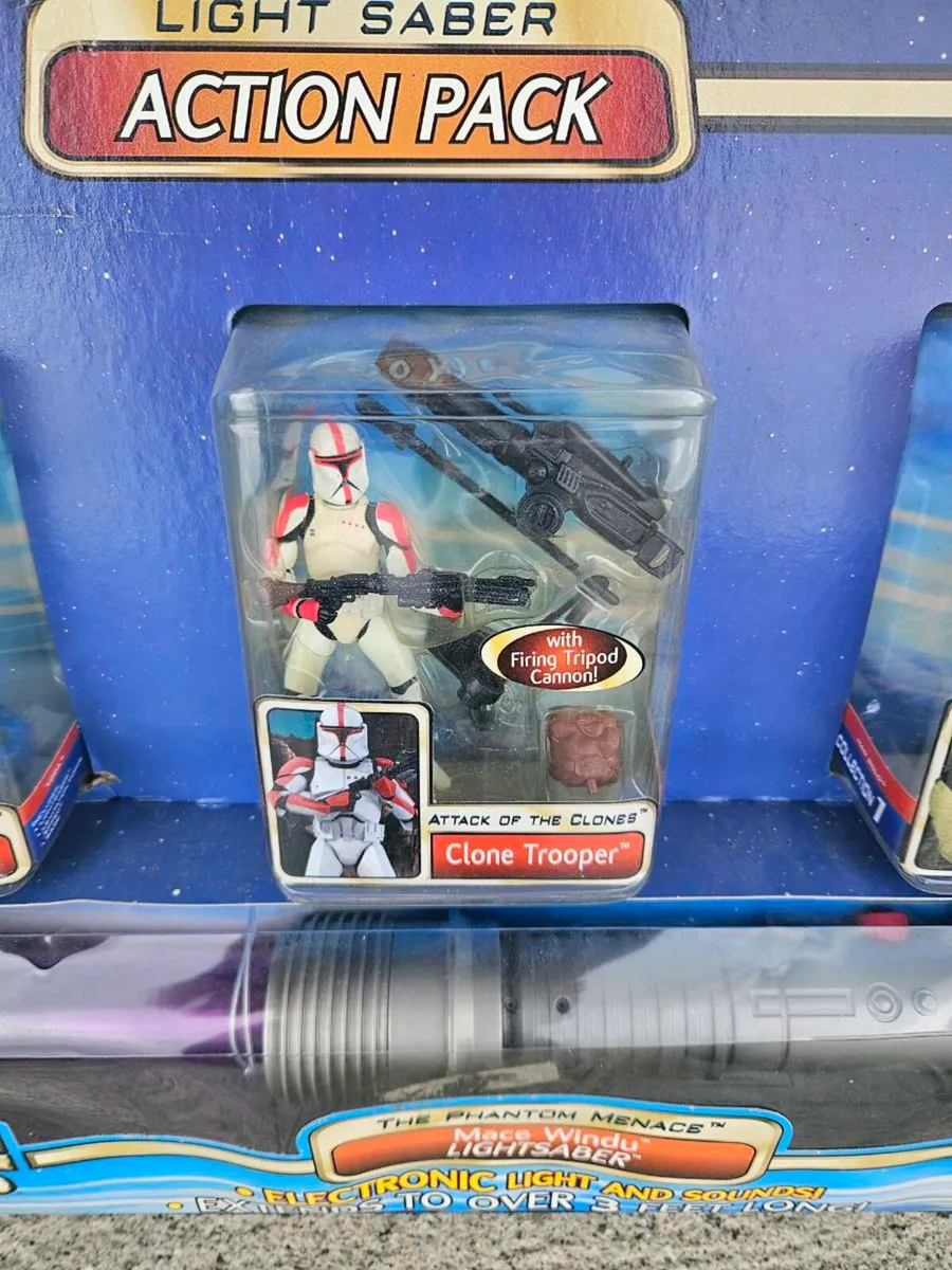 Star Wars Light Saber Pack with 3 Figures - Image 4