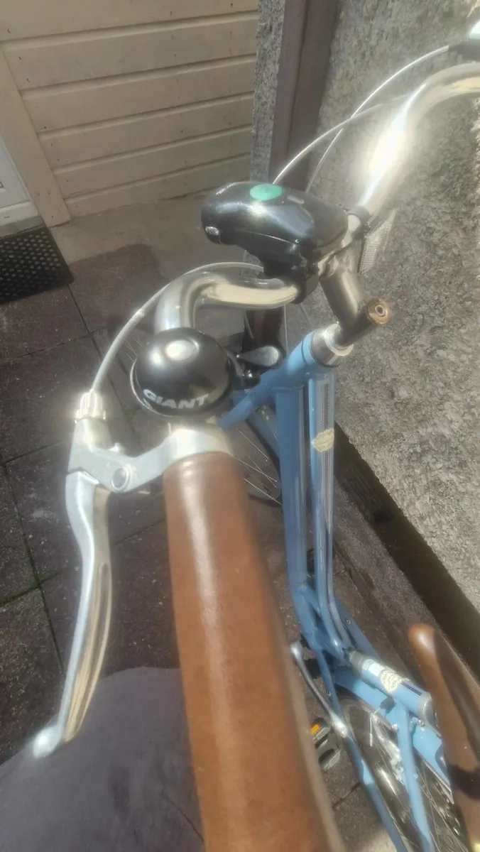 Ladies City Bike - Image 4