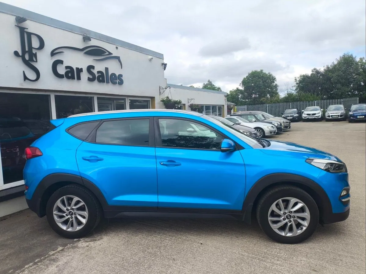 Hyundai Tucson 1.7 D Comfort Plus - Image 4