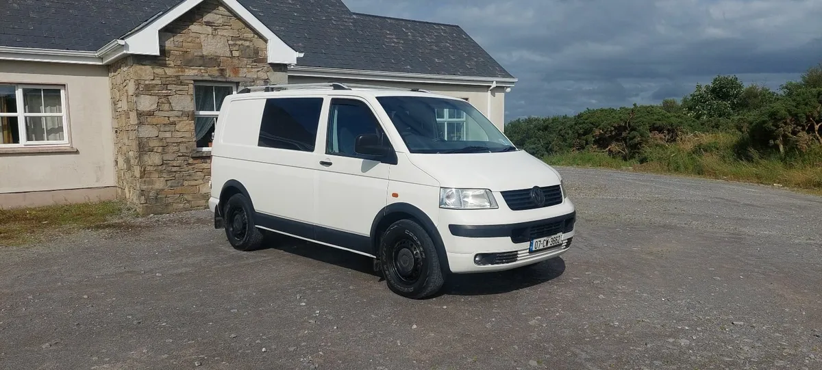 Vw T5 camper - Image 1
