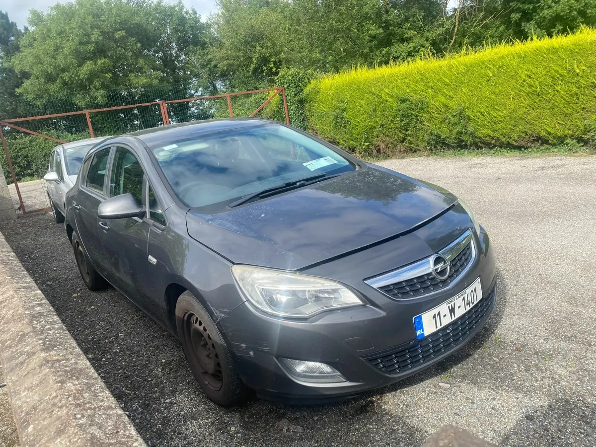 2011 Opel Astra * TIMING CHAIN TENSIONING* - Image 2