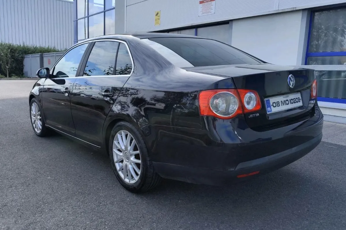 08 Volkswagen Jetta 2L tdi - Image 2