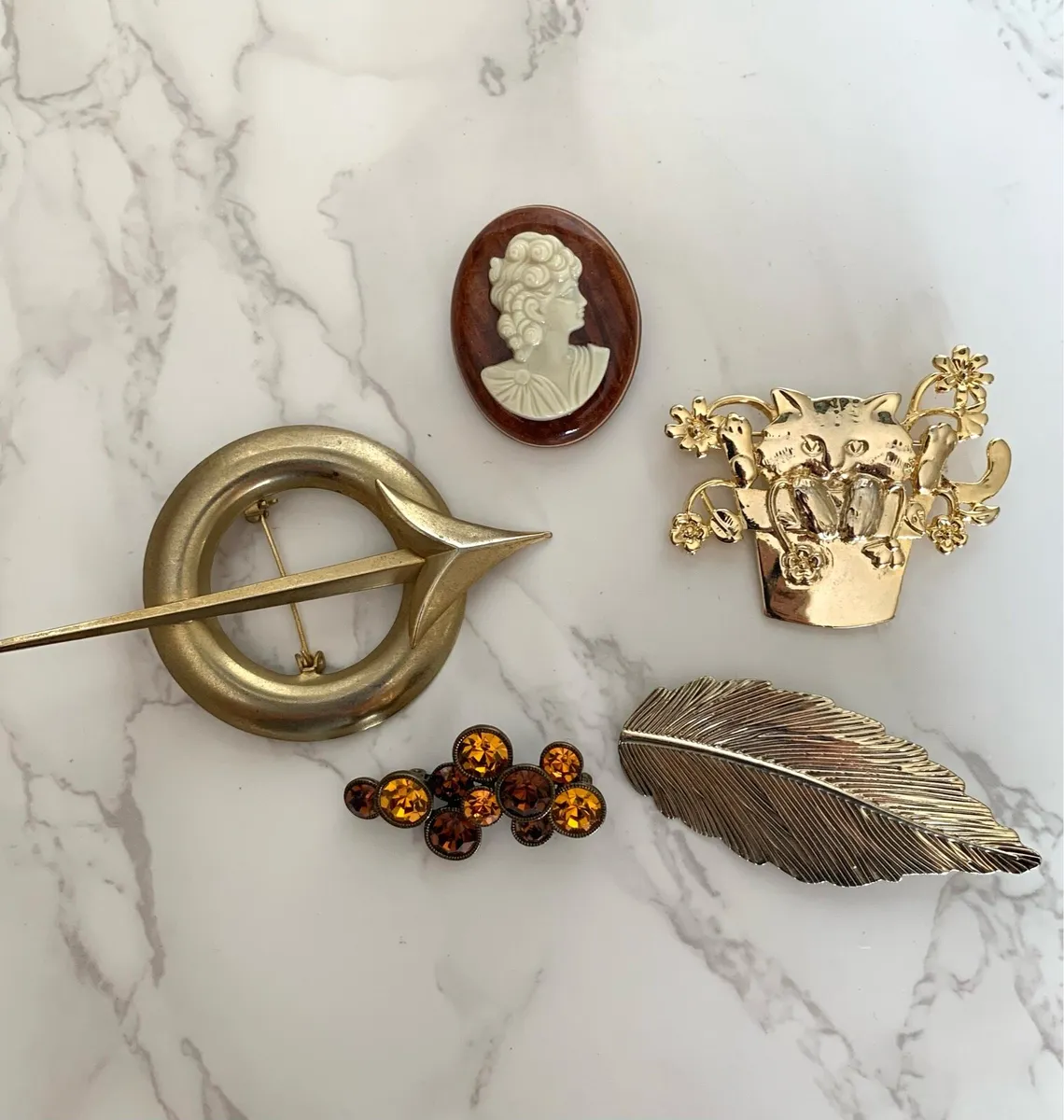 Jewellery - Image 1