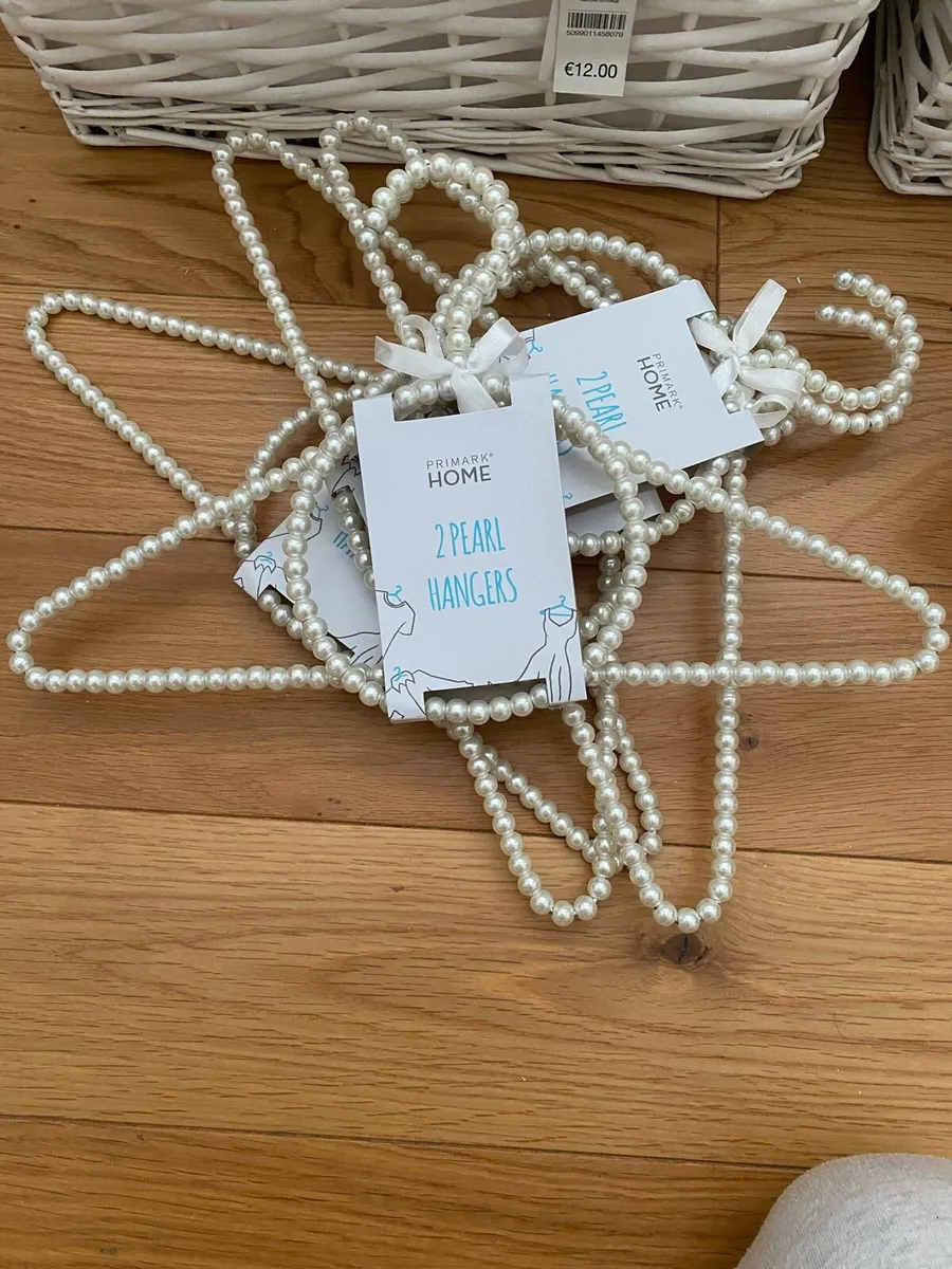 Wedding flip flops&hangers - Image 2