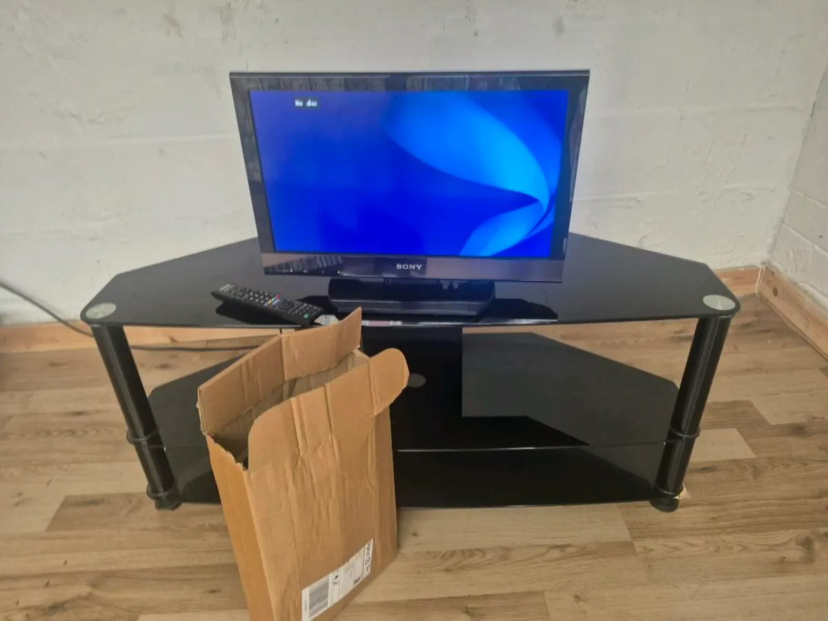 Tv/dvd player & stand - Image 1