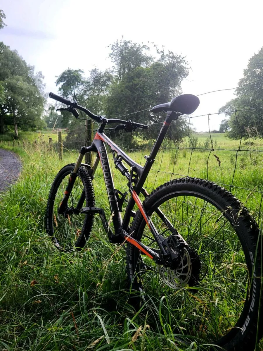 Full suspension mountain bike - Image 1
