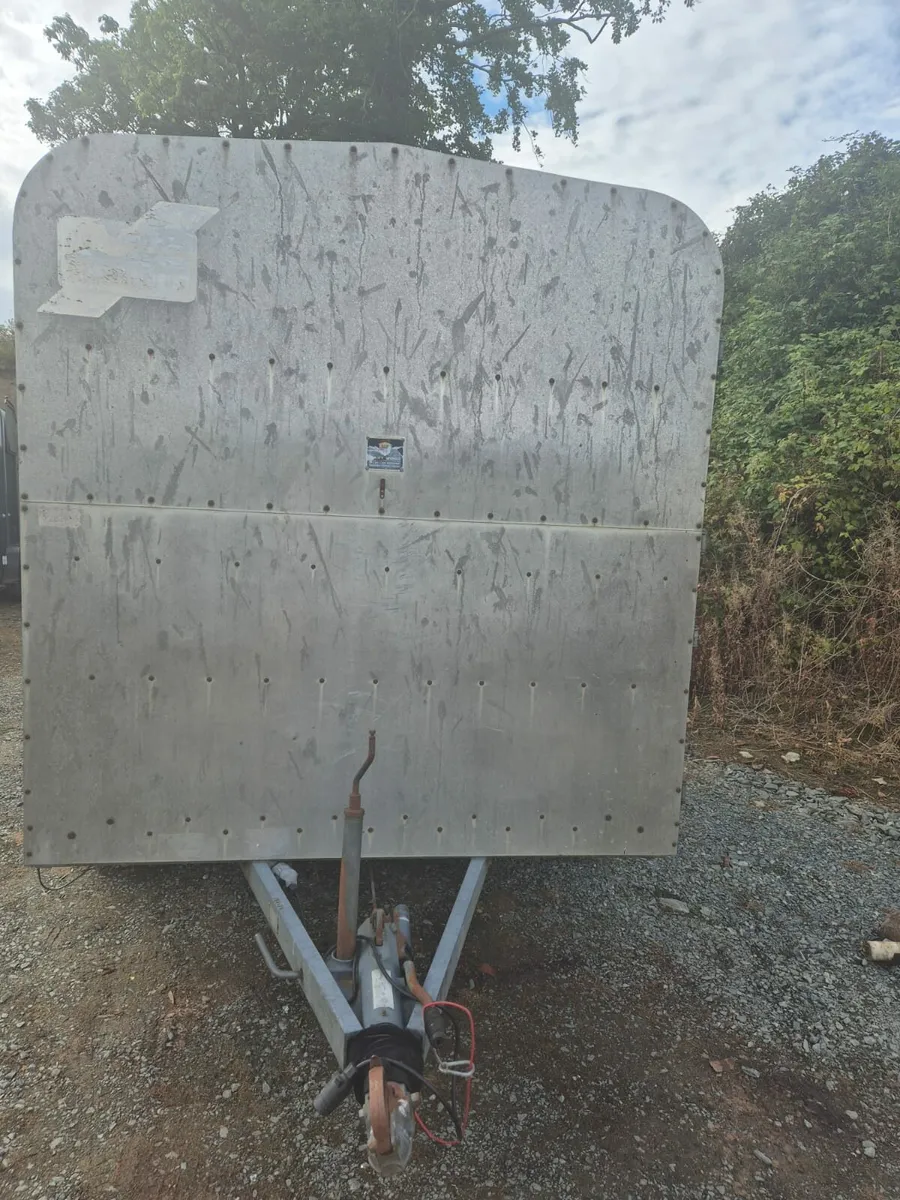Ifor Williams 10 x 6 cattle  trailer - Image 3