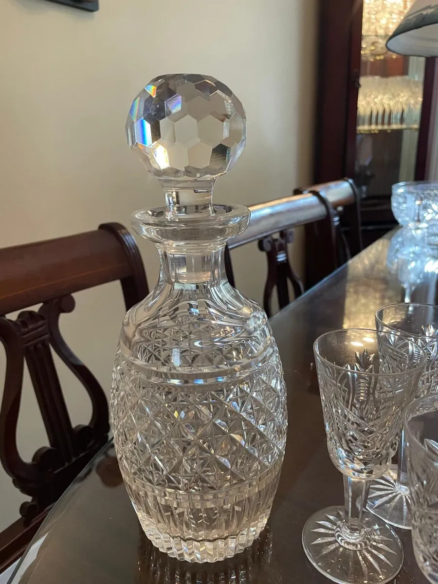 Vintage Cut Crystal Decanter & 5 Liqueur Glasses - Image 3
