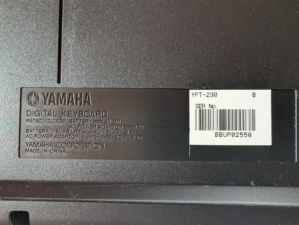 🎹 Yamaha YPT-230 Piano Keyboard 🎶 - Image 4