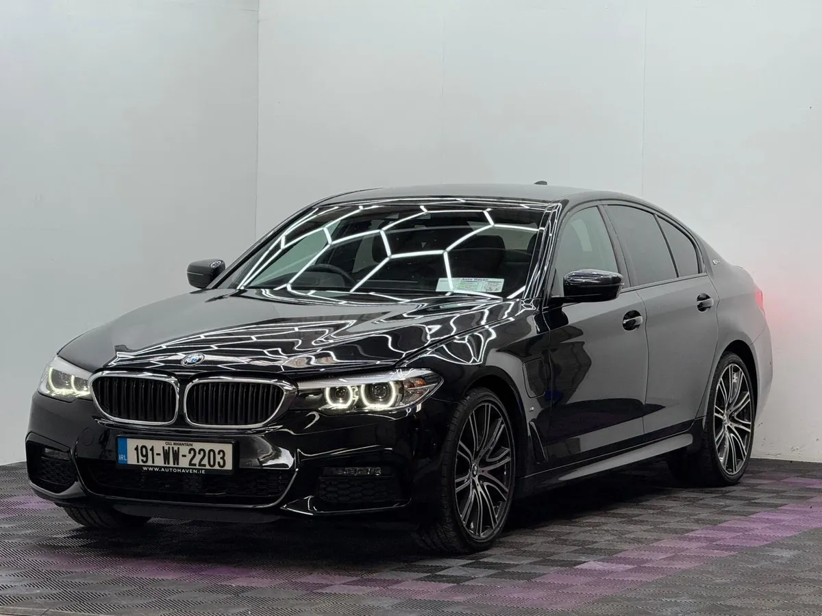2019 BMW 5-Series 530E, High Spec - Image 3