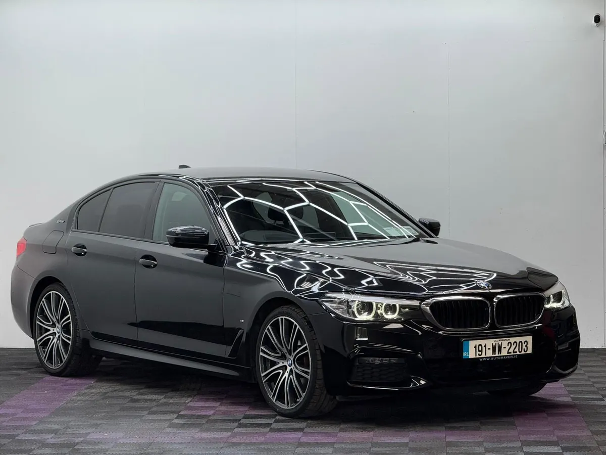 2019 BMW 5-Series 530E, High Spec - Image 1