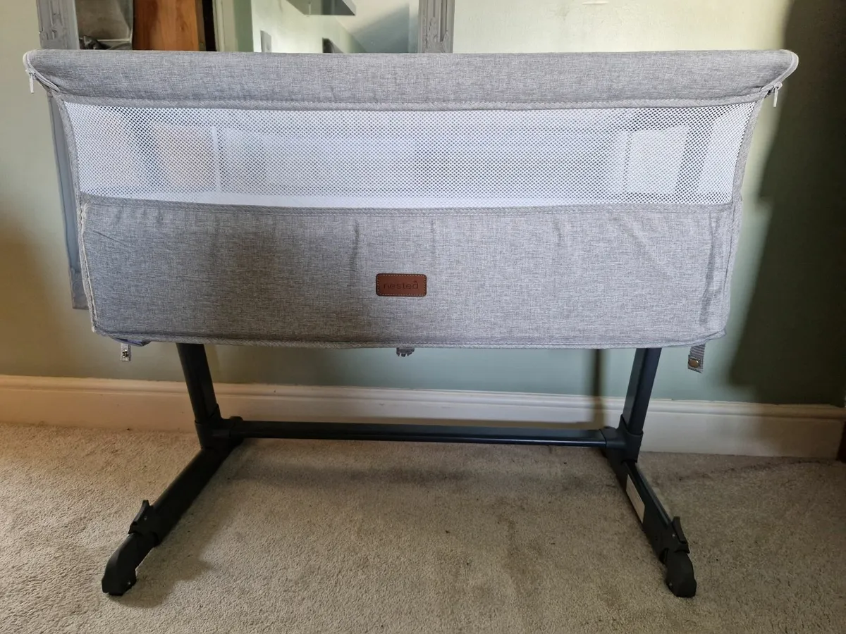 Baby side crib Nested Cozi sleeper - Image 3