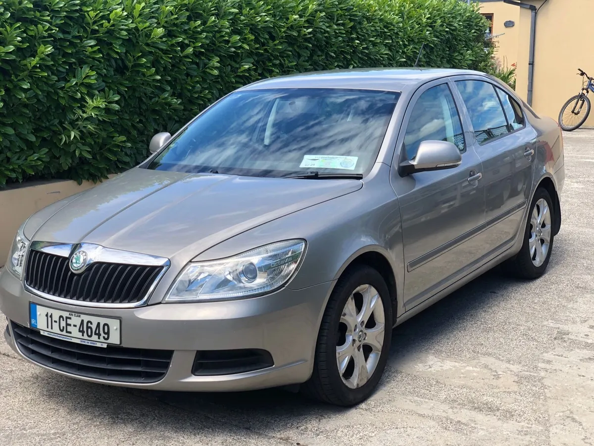 Skoda Octavia 2011 Automatic - Image 1