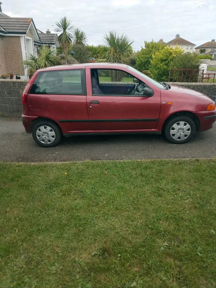 Car - Image 1