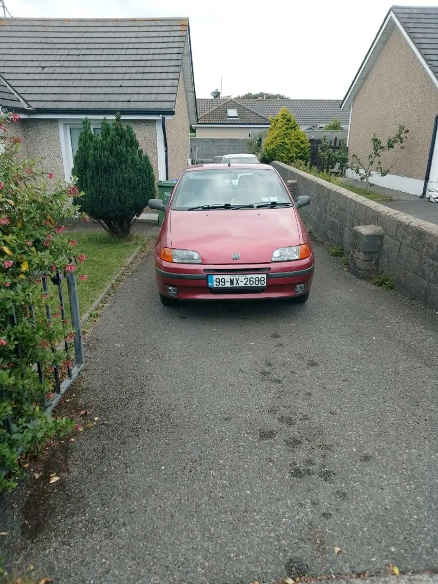 Car - Image 2